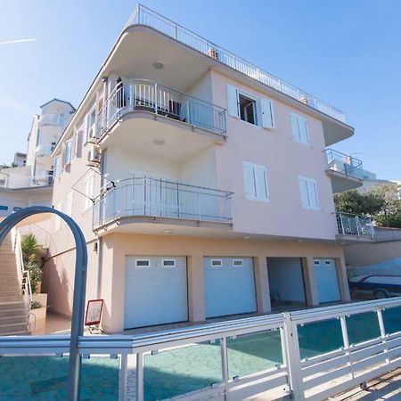 טרוגיר Luxury Apartment L&A מראה חיצוני תמונה