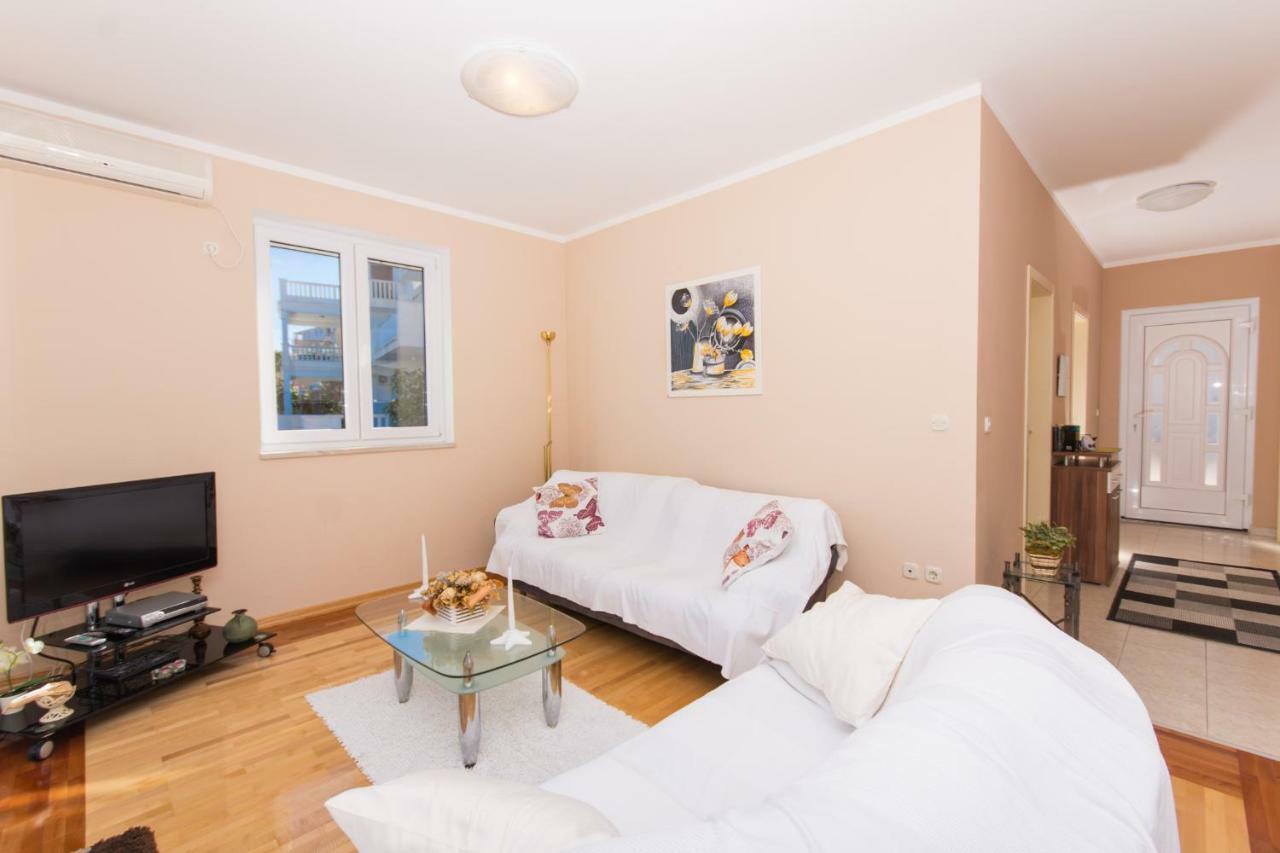 טרוגיר Luxury Apartment L&A מראה חיצוני תמונה